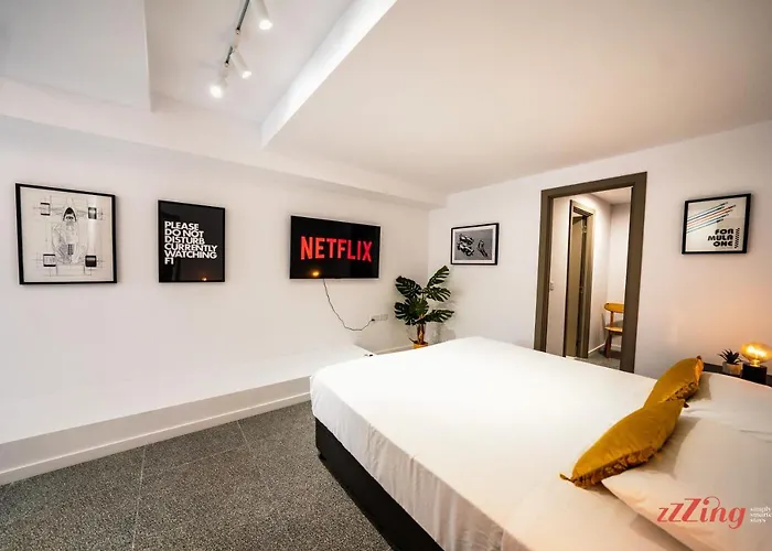 Apartament Music, F1 & Fashion Fun In St. Paul's Bay