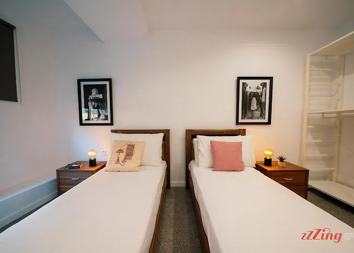 Music, F1 & Fashion Fun In Apartament St. Paul's Bay