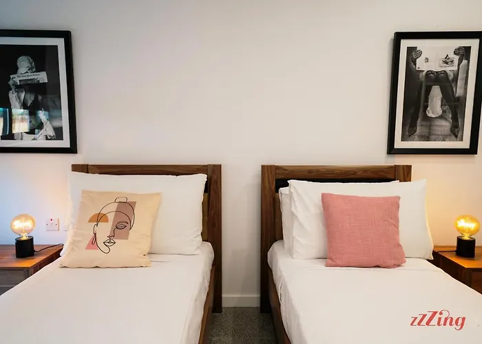 Daire Music, F1 & Fashion Fun In