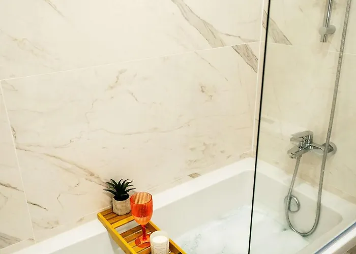 Apartament Music, F1 & Fashion Fun In St. Paul's Bay