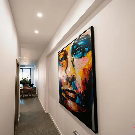 Apartman Music, F1 & Fashion Fun In *